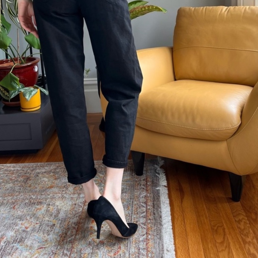 Madewell Suede Asymmetrical Mira Pump - Picture 5 of 16